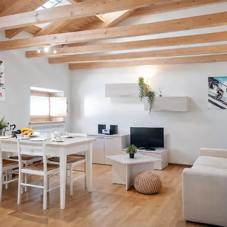 Apartman Dolomites Relax Fully Equipped & Private Parking